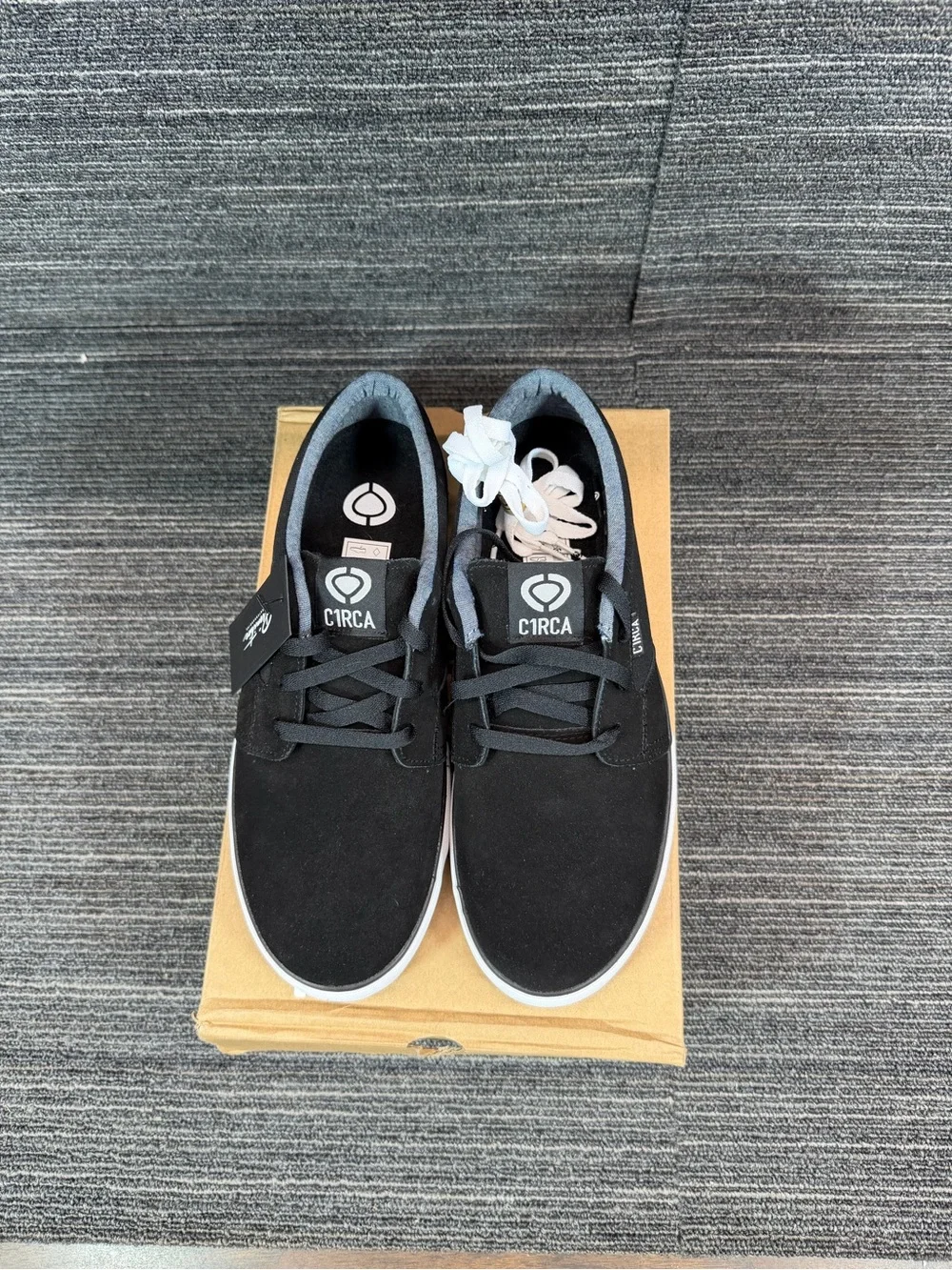 C1RCA HESH 2.0 Black/White Low-Top Vintage Skate Sneakers Men’s 10 New